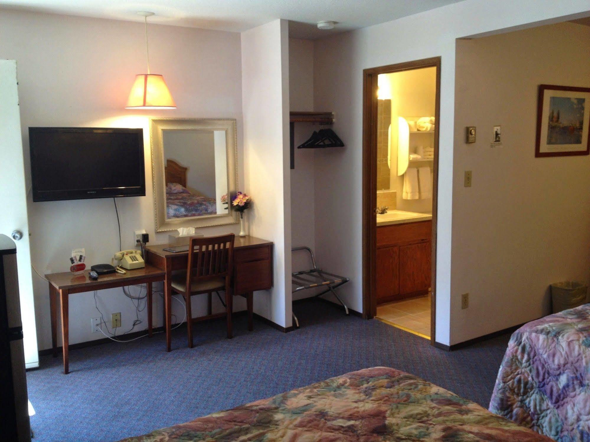 Red Roof Motor Inn Хоуп Экстерьер фото