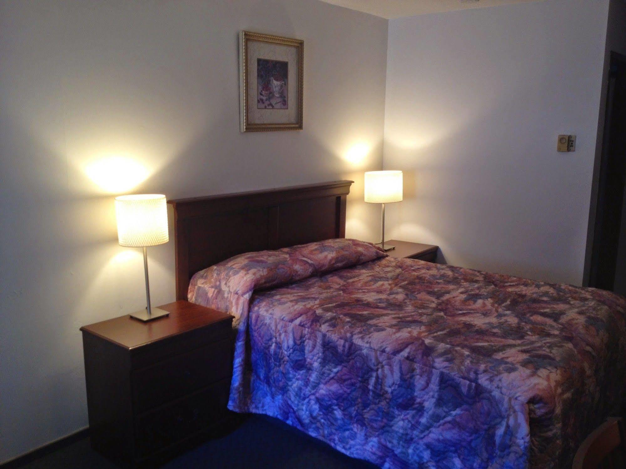 Red Roof Motor Inn Хоуп Экстерьер фото