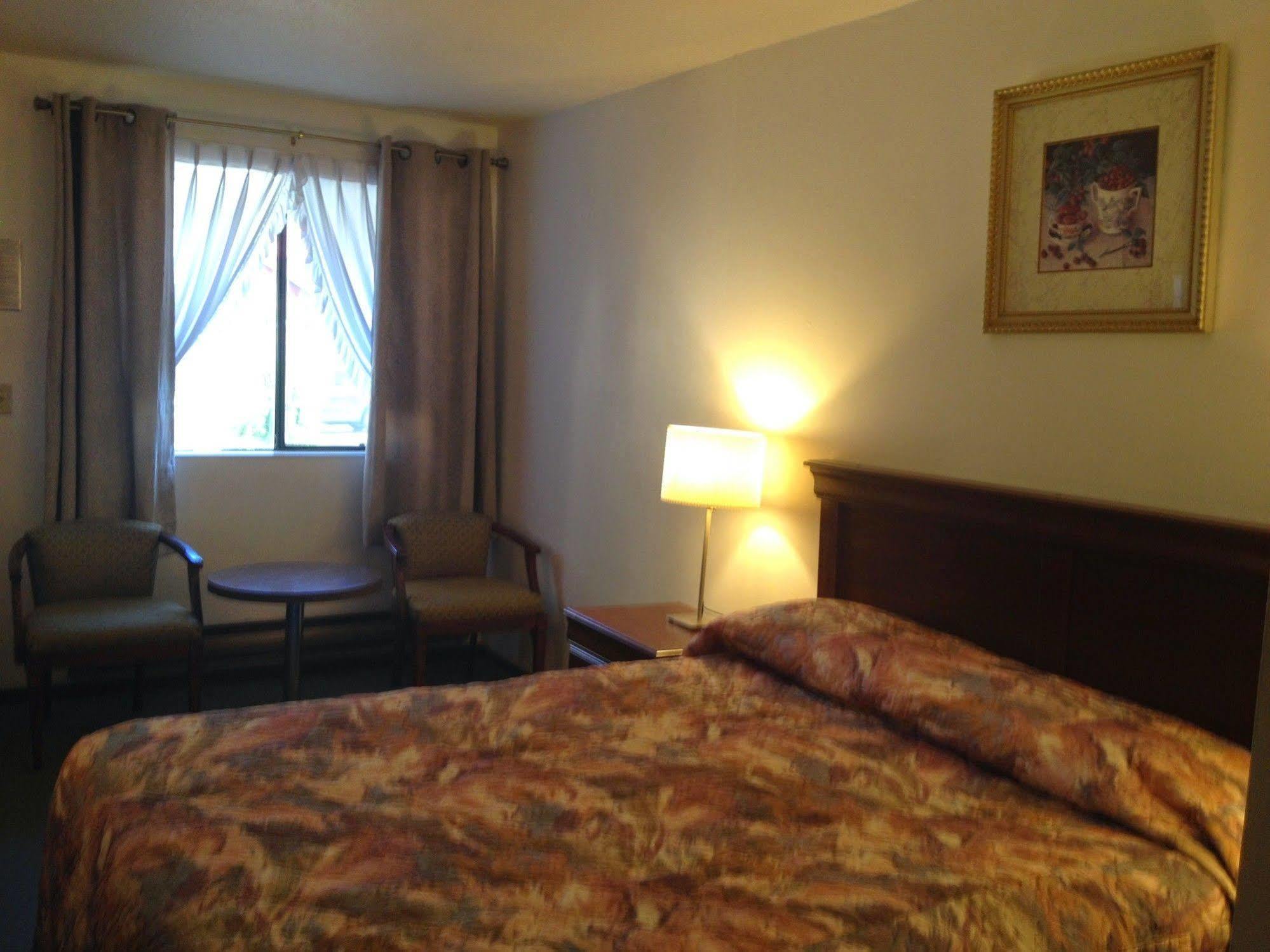 Red Roof Motor Inn Хоуп Экстерьер фото